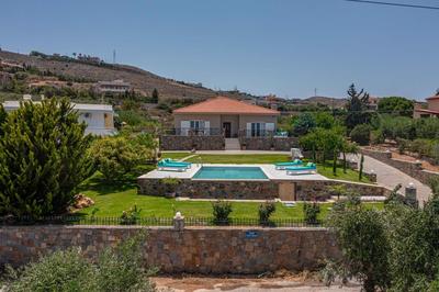 Villa Manetti with Private Pool and Garden by Hospi