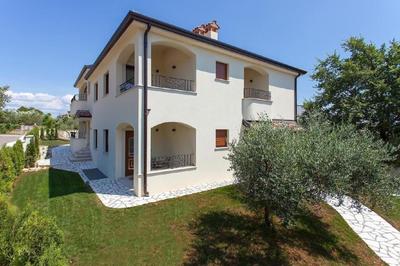 Ferienwohnung Birikina 5 mit Pool