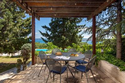 Villa Pinia Holiday home with a pool