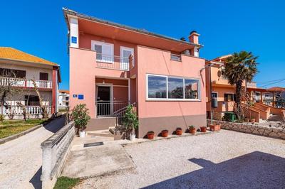 Ferienwohnung für 8 Personen ca 130 qm in Posedarje, Dalmatien Norddalmatien