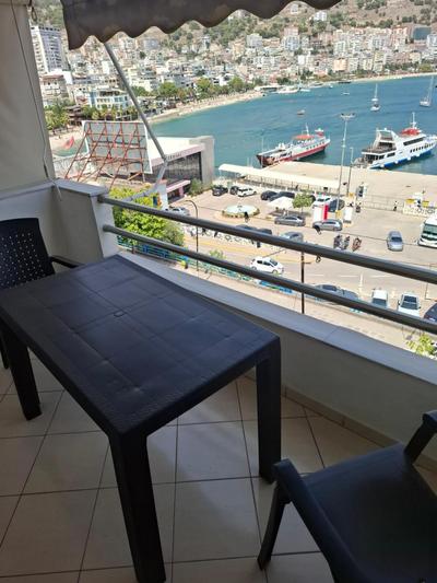 Saranda porti