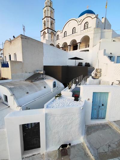 Noir Cave Villa with private Jacuzzi and Sunset Terrace