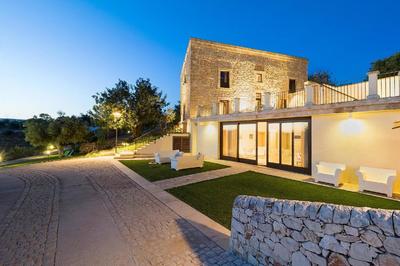 Ferienhaus mit Privatpool für 10 Personen ca 250 qm in Scicli, Sizilien Provinz Ragusa
