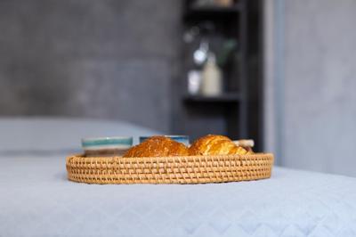 IHost Apartment - Cislaghi 4