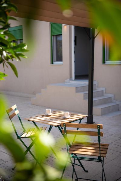 Aquamarine Apartments