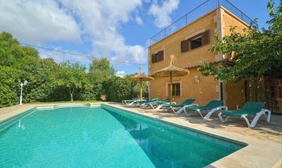 Typisch mallorquinische Finca mit Pool Klimaanlage Wifi und privatem Tennisplatz für 6 Personen