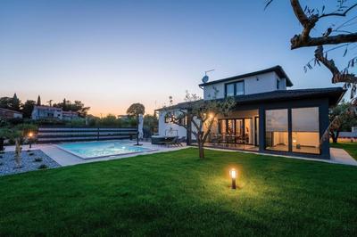 Villa Jasminka mit Pool und Jacuzzi