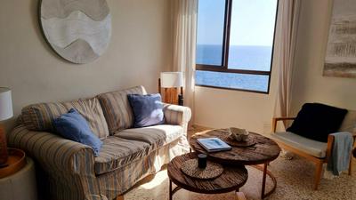 'Dos Sirenas' Oceanfront Home