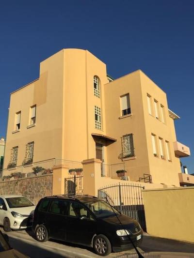 Accogliente e ristrutturato bilocale in centro vista mare