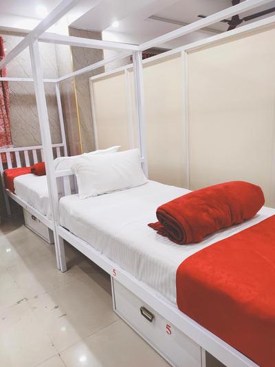 Maruthi Dormitory Beds LB Nagar
