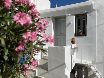 Mikri Kamara Suite