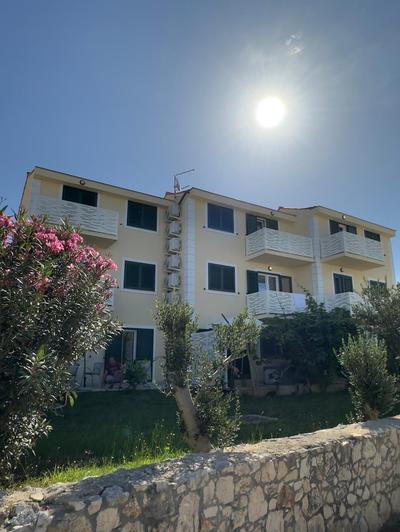 Apartmani Lovren