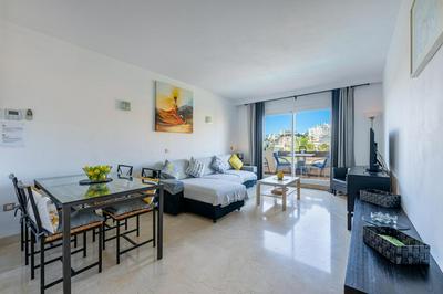 Stunning Golf View Apt, Miraflores Golf