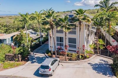 Kona Penthouse Retreat - Relaxed 2 BD with Ocean Views