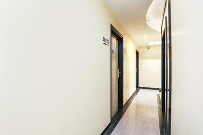 FabHotel Shubhangan - Nr Bandra