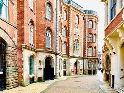 Lovely modern Studio in the Heart of City Centre