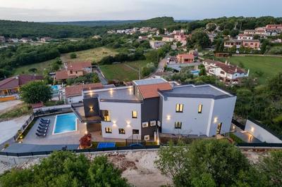 Villa Kalemi