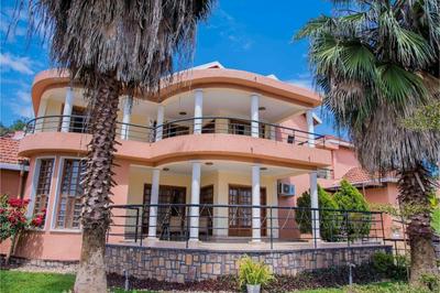 Khana Khazana Boutique Hotel