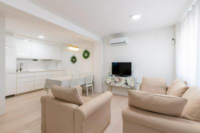 Whitey House in Triana
