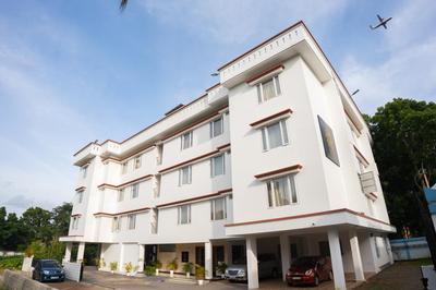 Daffodils Luxury Airport Suites