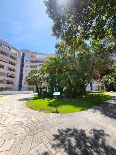 Valley View Apartment