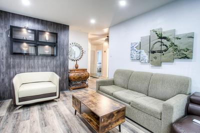 luxury 4BR Duplex Apartment, Free Parking