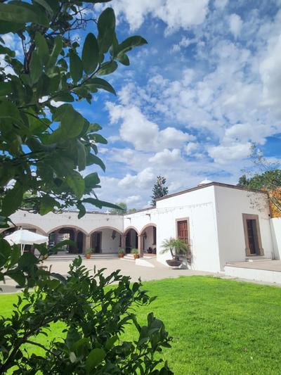 Tres Fuentes Dickinson Hotel Boutique