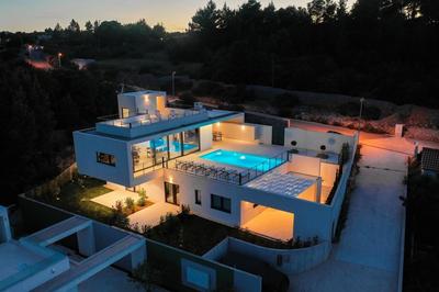 Beautifull Villa Adriatis with pool in Brač