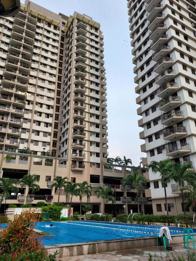 Cypress Towers Condo near Airport near Vista Mall near BGC in Taguig City