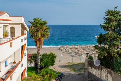 Seaview Apartment Giulia