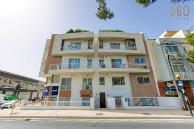 Spacious 2BR home with Terrace in Charming Mosta by 360 Estates