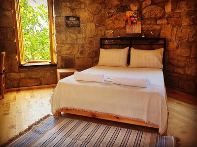 Teora stone otel no 68