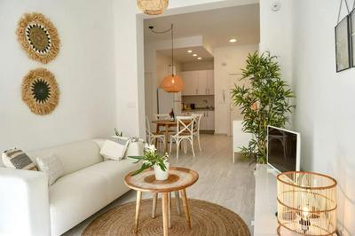 Moderno y Luminoso - Apartamento en Málaga Centro