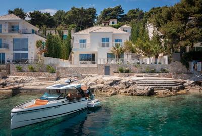 Villa More