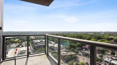 Piedmont Park 3 bdrm with city views