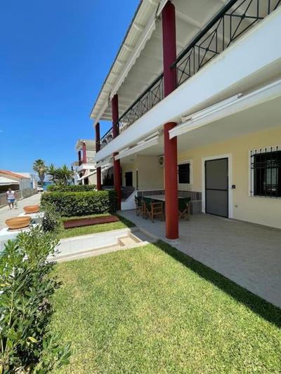 Family House Next To The Beach B