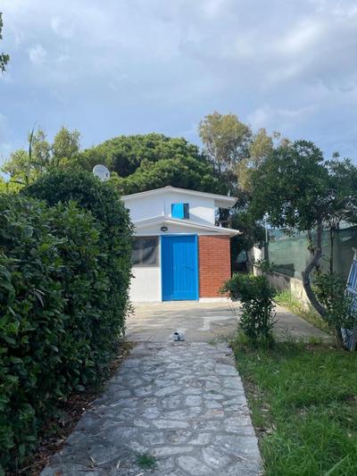 BELLA VILLA TRA MARE e LAGO