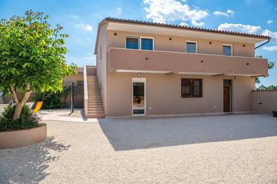 Holiday house Leone