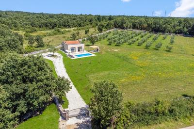 Villa Deni - by Istrabook