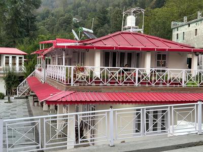 The Whitegrove Retreat