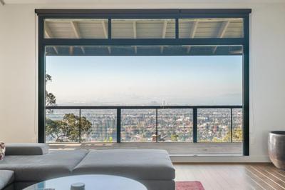 Luxury 3BR Hillside Retreat wAC Panoramic View
