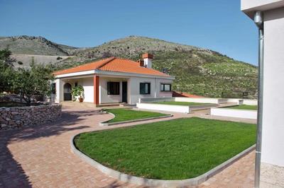 Modern Villa Near Secluded Private Area
