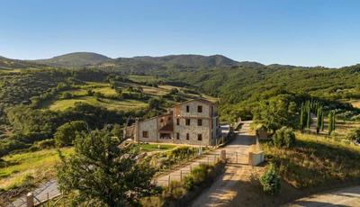 7 Ensuite Bedrooms Luxury Mansion in Maremma