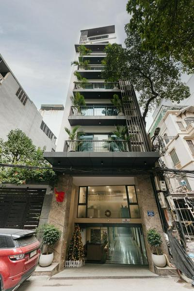 Lux Ngọc Khánh Lake Studio