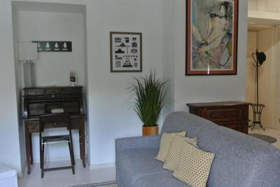 Vesta House