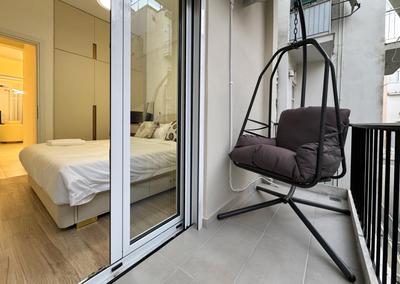 Beyond Hospitality-Modern 3 Bedroom Apt