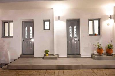 Sophie's Apartments 3&4