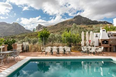MalagaSuite Casa Rural Alcaucin