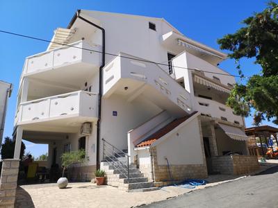 Apartmani Tamaris