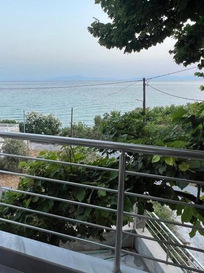 Seafront Lux Apartment